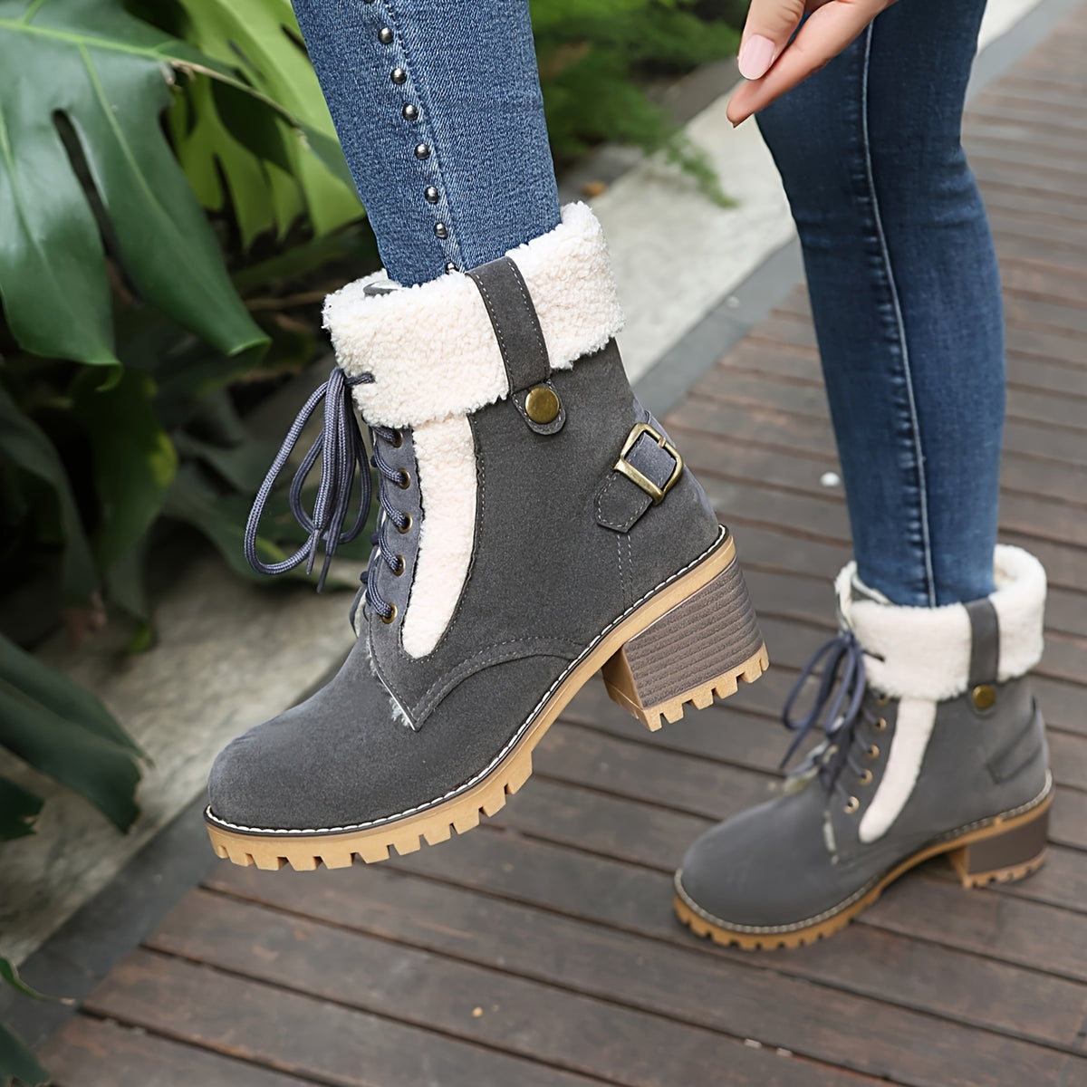 Scarlet Trail Boots