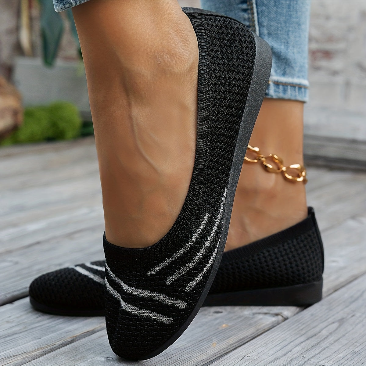 FlexFit Round Toe Flats