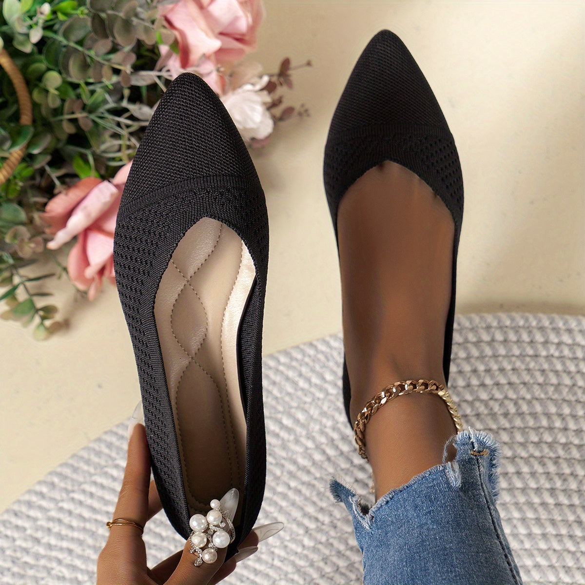 Chic Everyday Pointed Flats